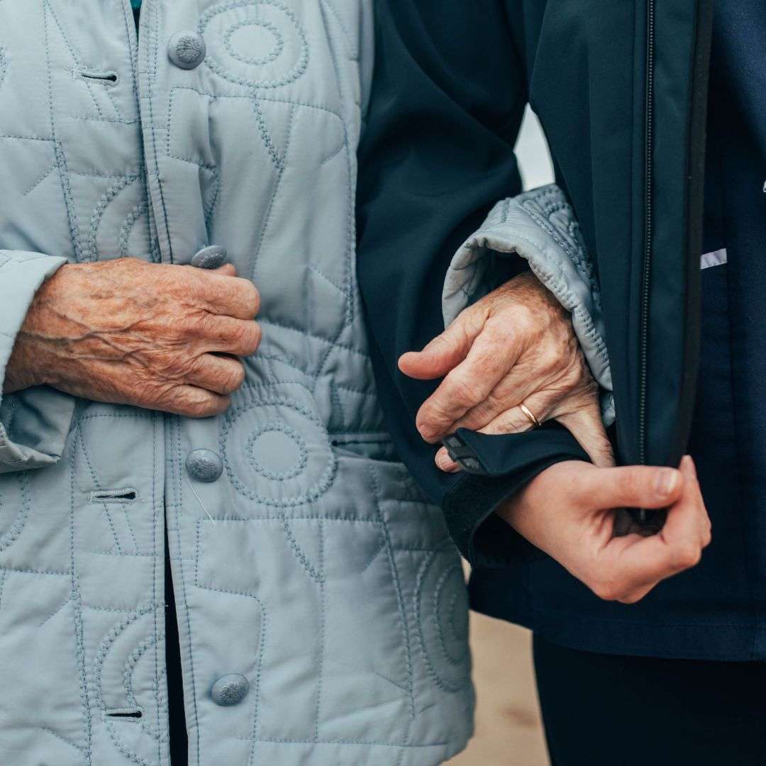 Guide Cover - Living with dementia